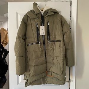 Orolay Women's Thickened Down Jacket